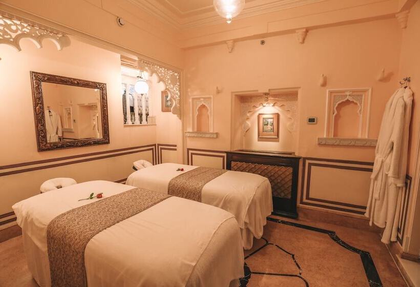 Suite with lake view, Taj Lake Palace Udaipur