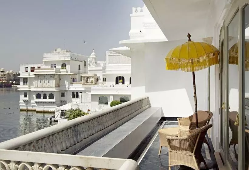 プレジデントスイートルーム, Taj Lake Palace Udaipur