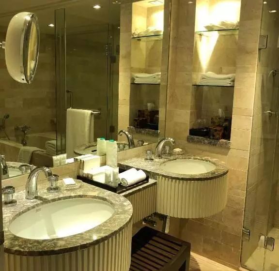 デラックスジュニアスイート, The Leela Mumbai