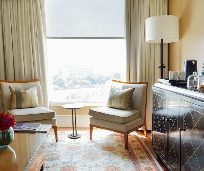 سوییت اجرایی, The Leela Mumbai