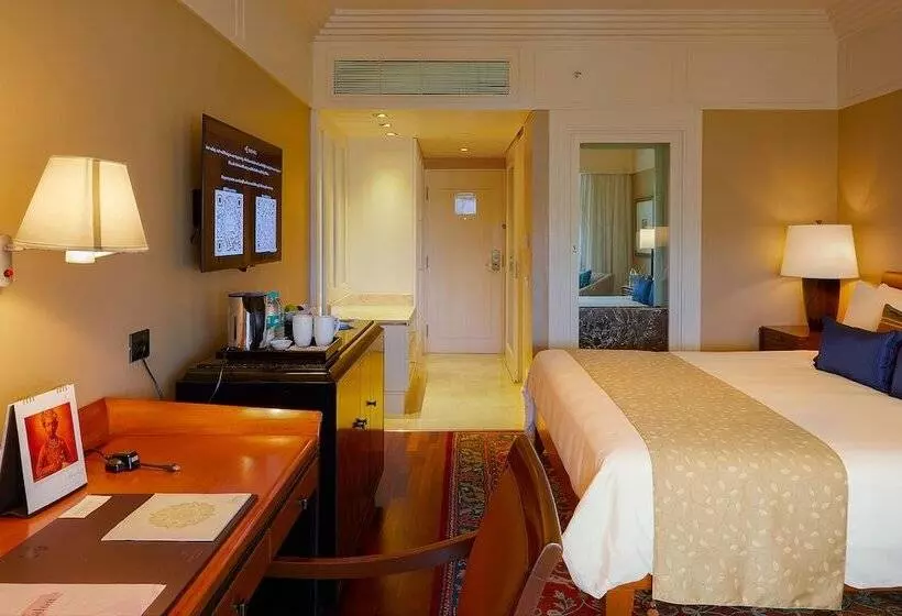 デラックスルーム, The Leela Mumbai