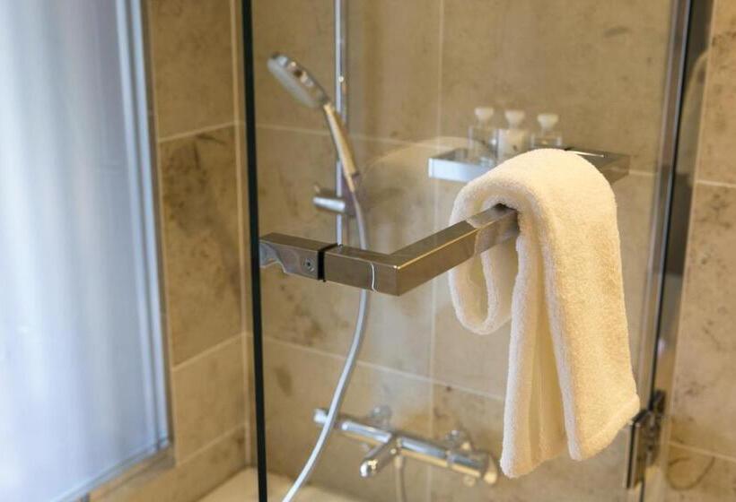 اتاق استاندارد, Highland Resort Hotel & Spa