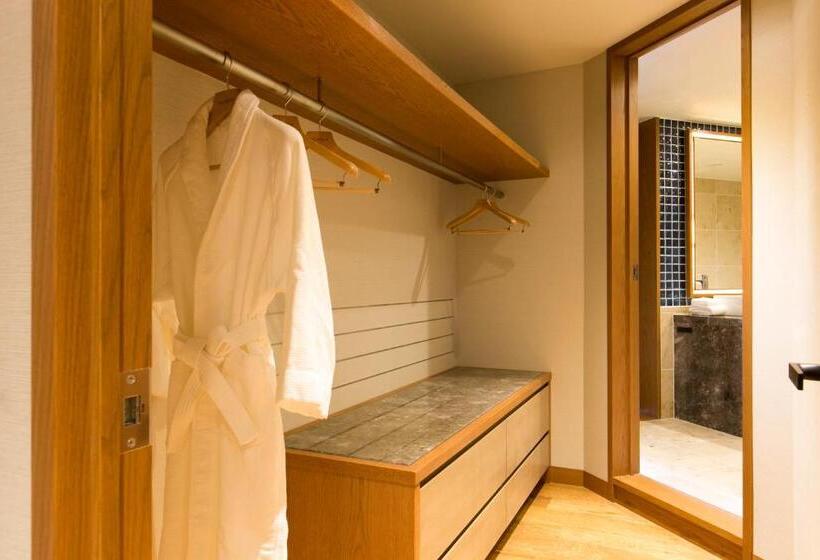 سوئیت رویال, Highland Resort Hotel & Spa