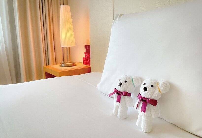 Premium room with view, Ana Crowne Plaza Narita, An Ihg