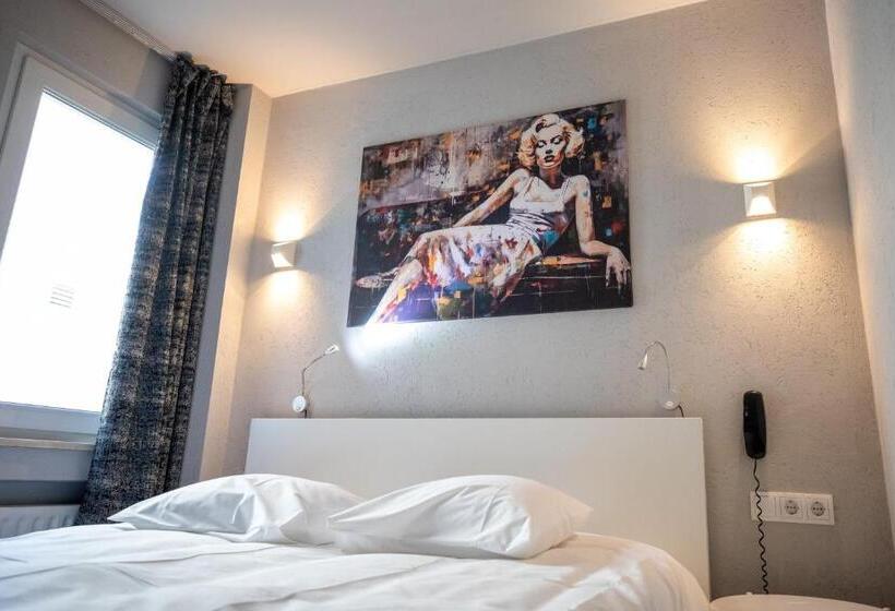 اتاق استاندارد, Bristol