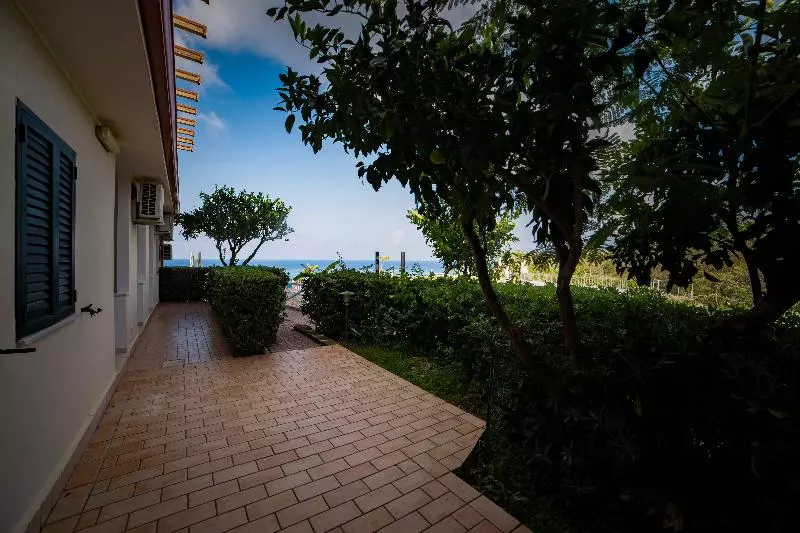 キングサイズベッドのスタンダードルーム, Doubletree Resort By Hilton Hotel Penang