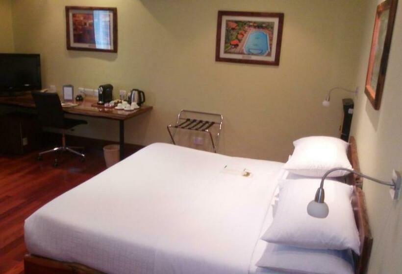 اتاق استاندارد با تخت بزرگ, Fairview Hotel Nairobi