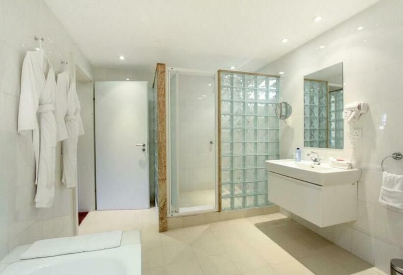 سوئیت با تخت بزرگ, Fairview Hotel Nairobi