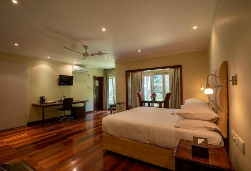 سوئیت با تخت بزرگ, Fairview Hotel Nairobi