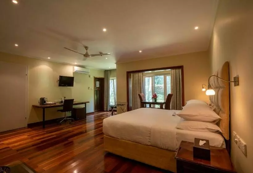 سوئیت با تخت بزرگ, Fairview Hotel Nairobi