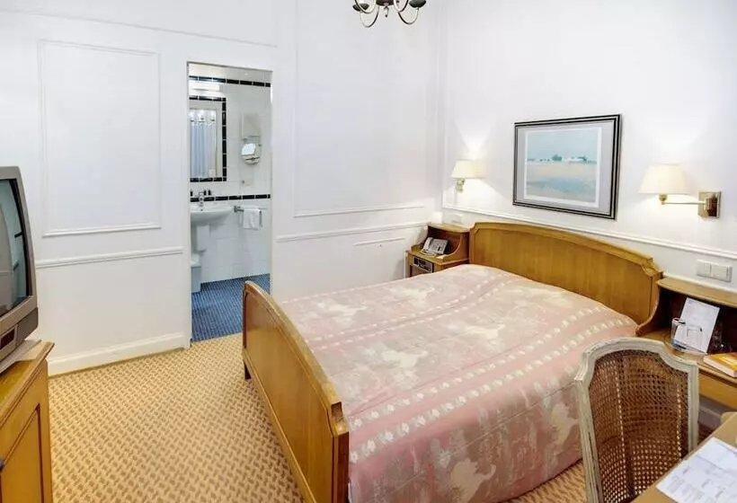 اتاق استاندارد یک نفره, Grand Hotel Cravat