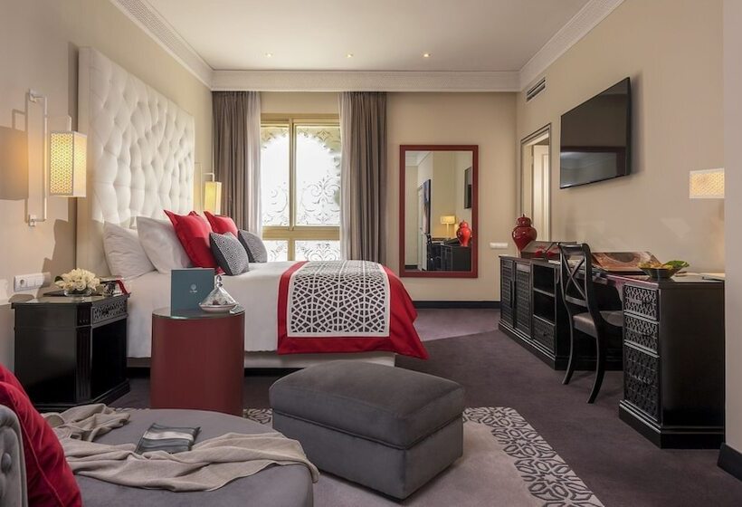 سوییت پرستیژ, La Tour Hassan Palace