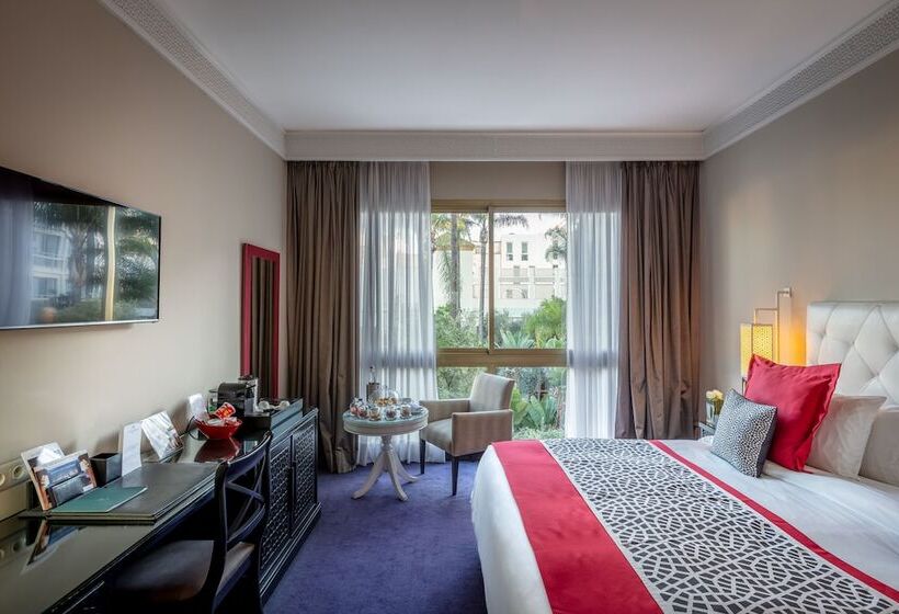 اتاق سوپریور با چشم‌انداز باغ, La Tour Hassan Palace