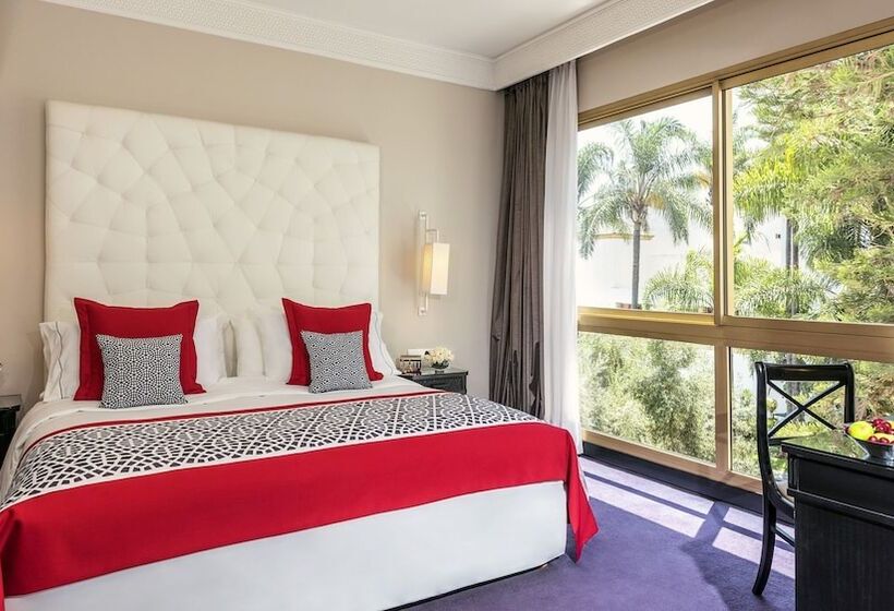 اتاق سوپریور با چشم‌انداز باغ, La Tour Hassan Palace