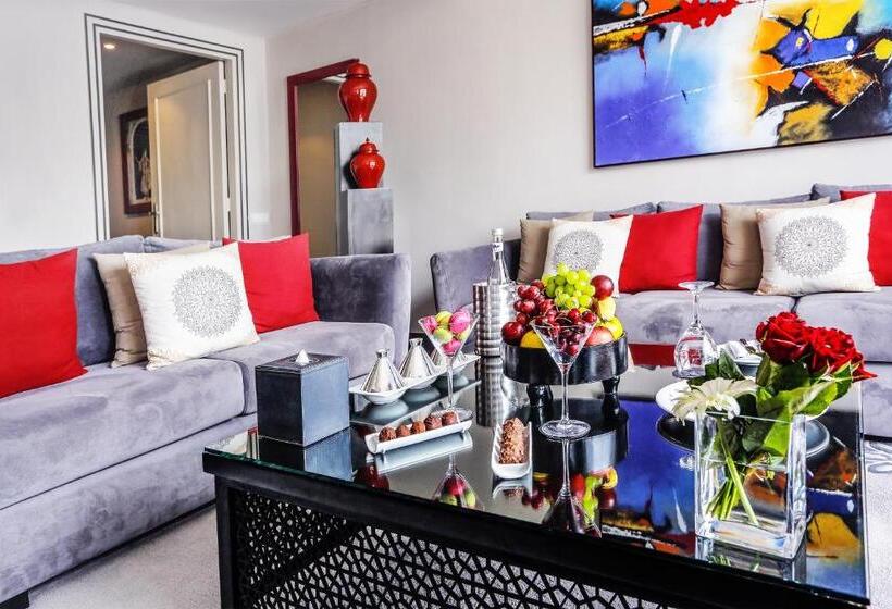 سوئیت پرزیدنت, La Tour Hassan Palace