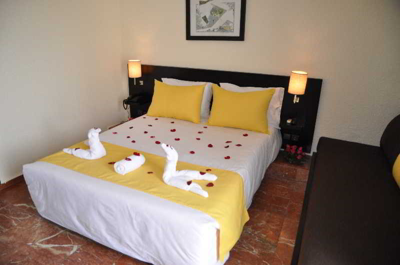 اتاق سوپریور یک تخته, Les Omayades