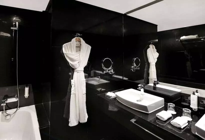 اتاق لوکس, Mövenpick Hotel Casablanca