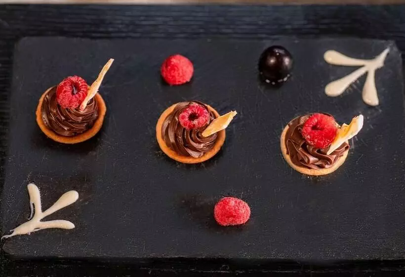 اتاق لوکس, Mövenpick Hotel Casablanca
