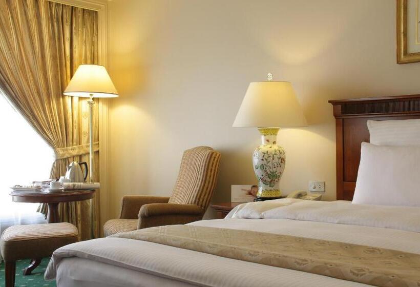 سوییت اجرایی, Regency Palace Amman