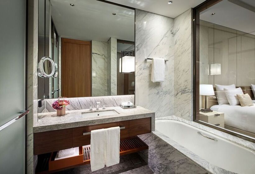 Номер Deluxe, Lotte Hotel Seoul