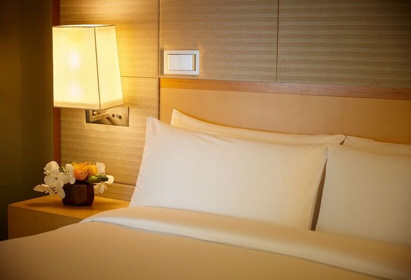 سوییت جونیور کلاب, Lotte Hotel Seoul