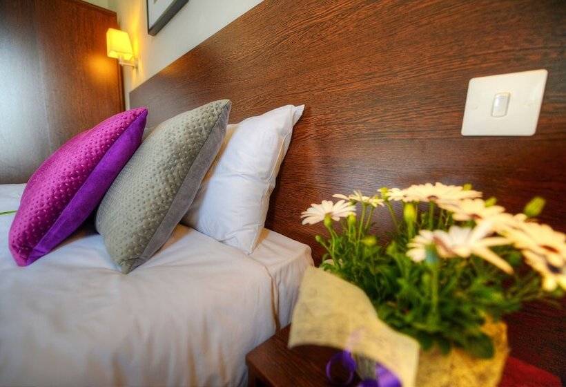 اتاق استاندارد با چشم‌انداز دریا, Carlton