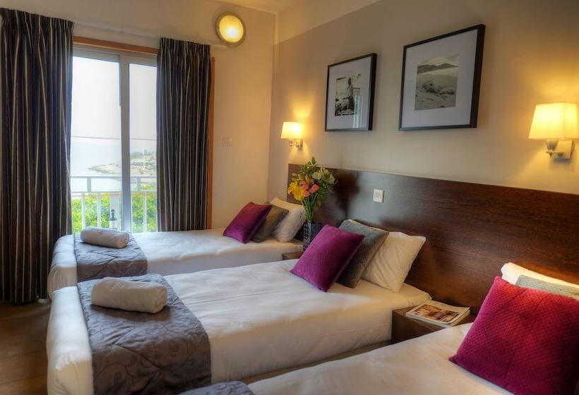 Triple Room Sea View, Carlton