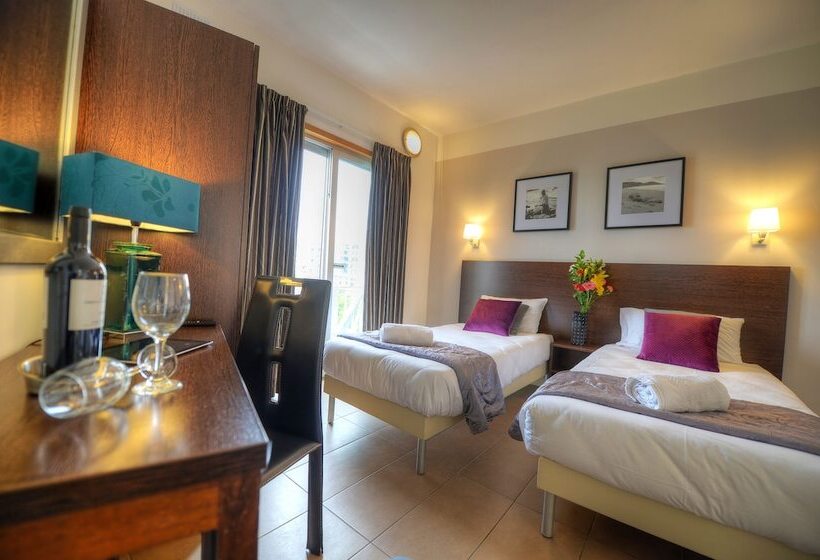 اتاق استاندارد, Carlton