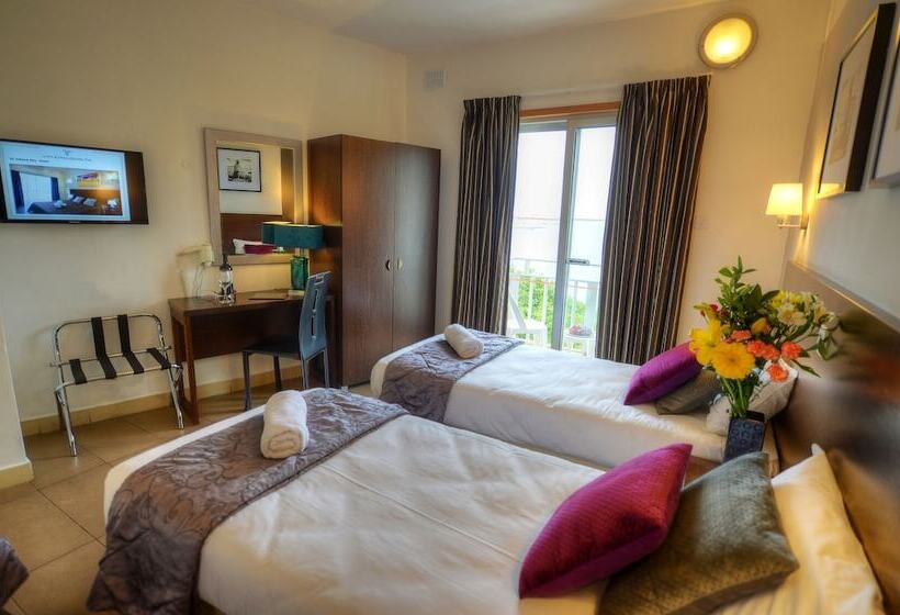 اتاق اساندارد با چشم‌انداز جانبی به دریا, Carlton