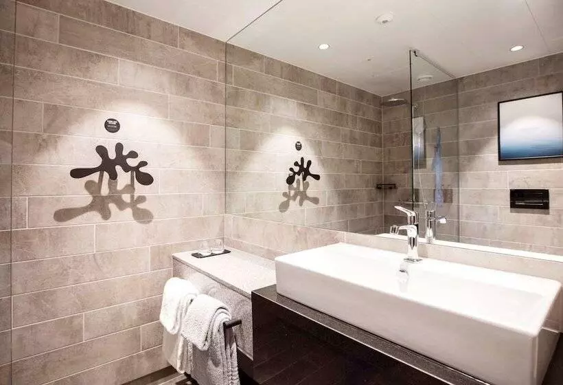 سوییت, Clarion Hotel The Hub