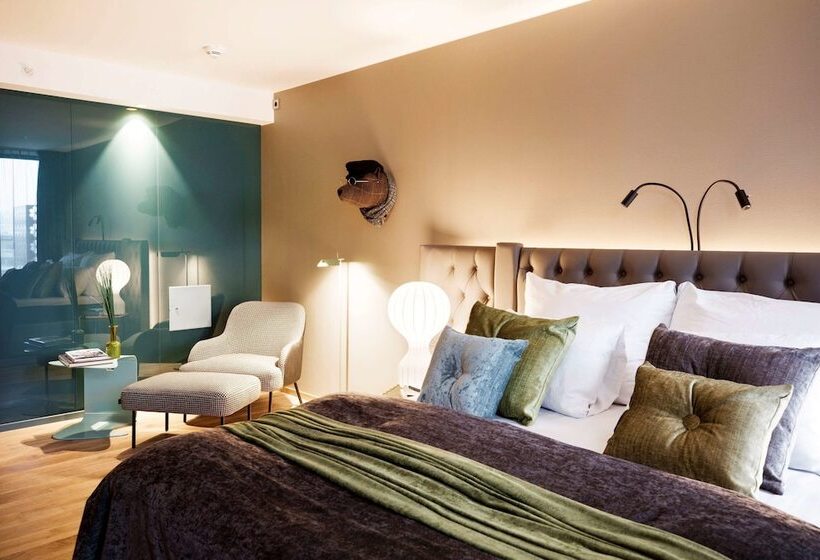 سوییت, Clarion Hotel The Hub