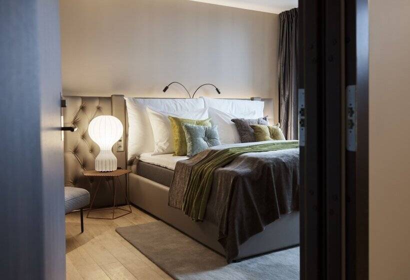 اتاق استاندارد با چشم‌انداز شهر, Clarion Hotel The Hub