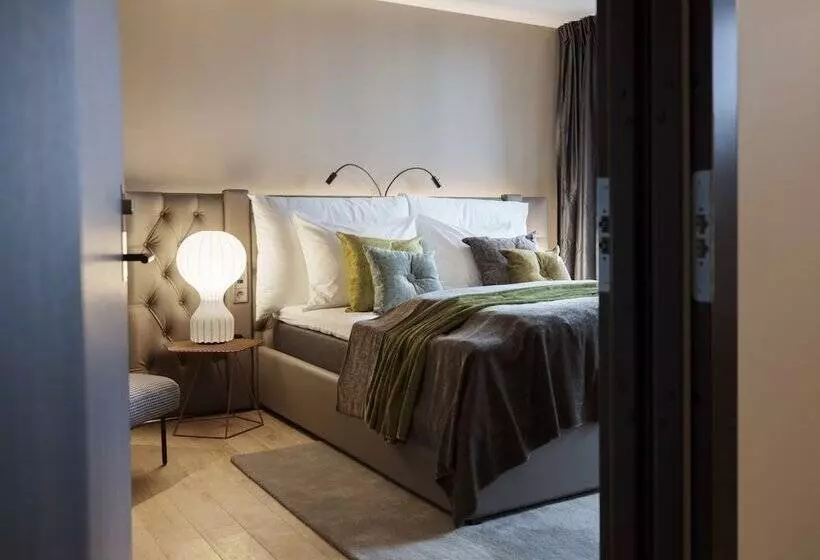 اتاق استاندارد با چشم‌انداز شهر, Clarion Hotel The Hub