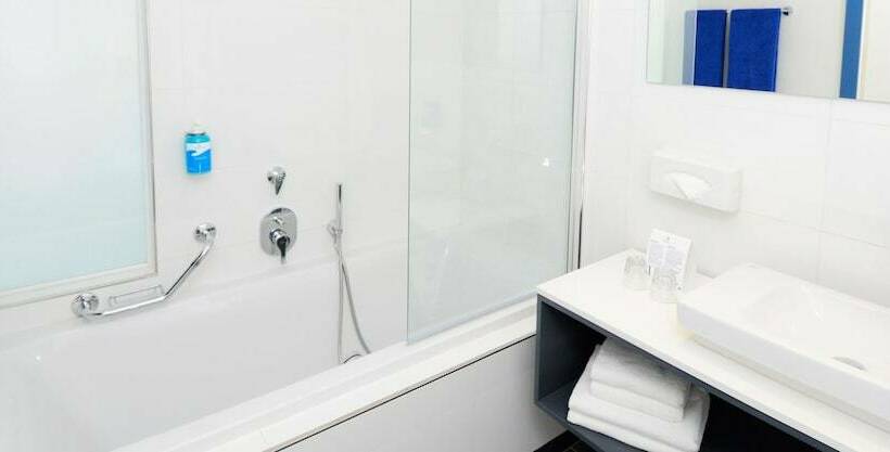 اتاق استاندارد با چشم‌انداز دریا, Db Seabank Resort + Spa All Inclusive