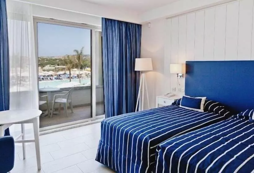 اتاق استاندارد با چشمانداز استخر, Db Seabank Resort + Spa All Inclusive