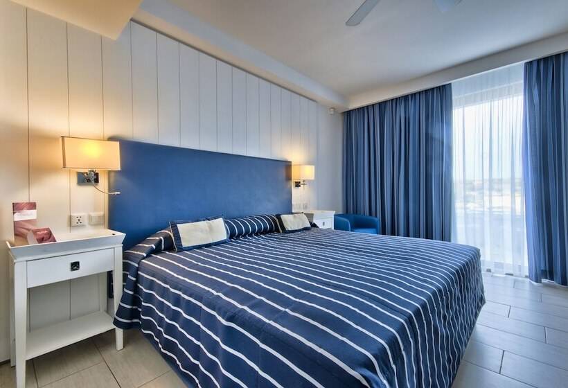 اتاق خانوادگی, Db Seabank Resort + Spa All Inclusive