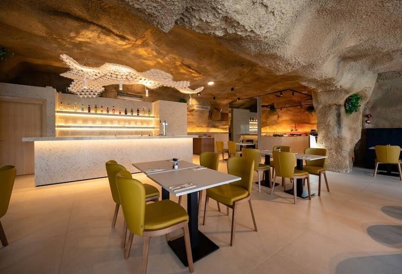 اتاق اجرایی با چشم‌انداز دریا, Db Seabank Resort + Spa All Inclusive
