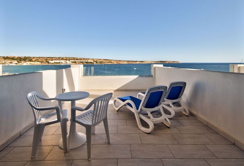 اتاق استاندارد با تراس و چشم‌انداز دریا, Db Seabank Resort + Spa All Inclusive