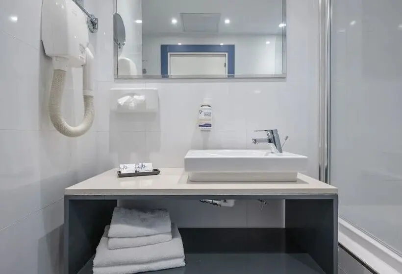 اتاق استاندارد با تراس و چشم‌انداز دریا, Db Seabank Resort + Spa All Inclusive