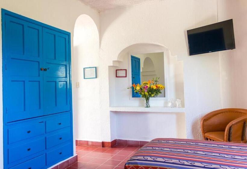 غرفة قياسية ثلاثية, Encino Malecon Centro Puerto Vallarta