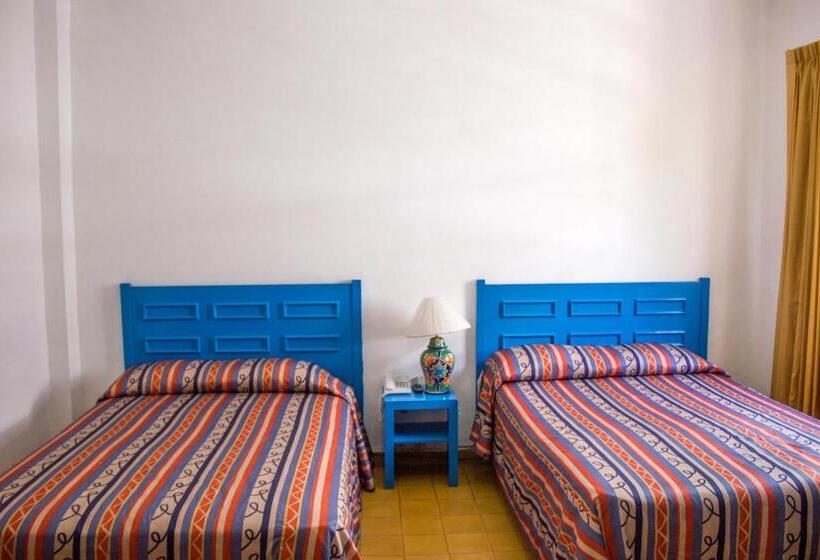 Habitació Quàdruple Estàndard, Encino Malecon Centro Puerto Vallarta