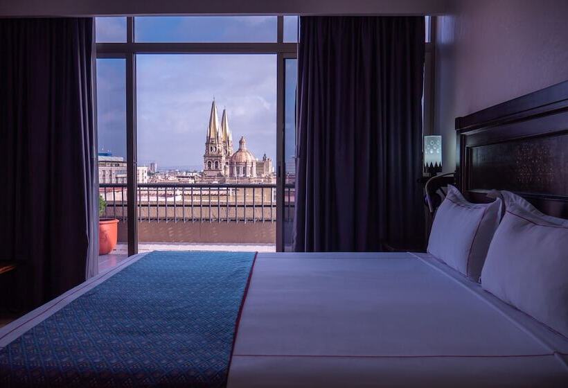 Superior-Zimmer, Fenix