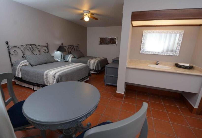 סוויטת ג'וניור, Hacienda