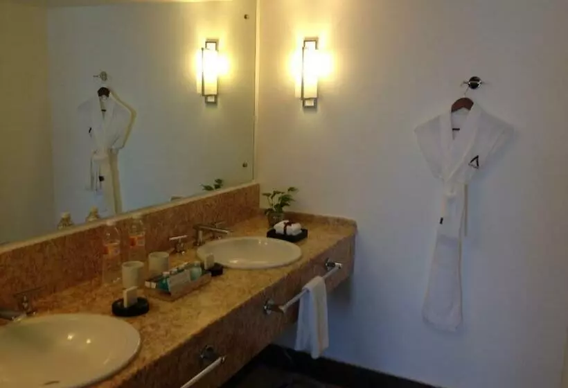 سوییت خانوادگی, Krystal Grand® Cancún - All Inclusive