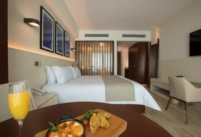 سوییت با چشم‌انداز دریا, Krystal Grand® Cancún - All Inclusive