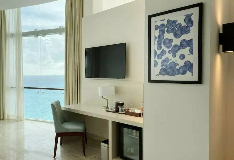 سوییت با چشم‌انداز دریا, Krystal Grand® Cancún - All Inclusive