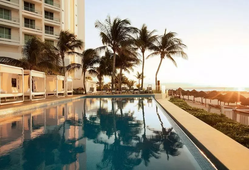سوییت با چشم‌انداز دریا, Krystal Grand® Cancún - All Inclusive