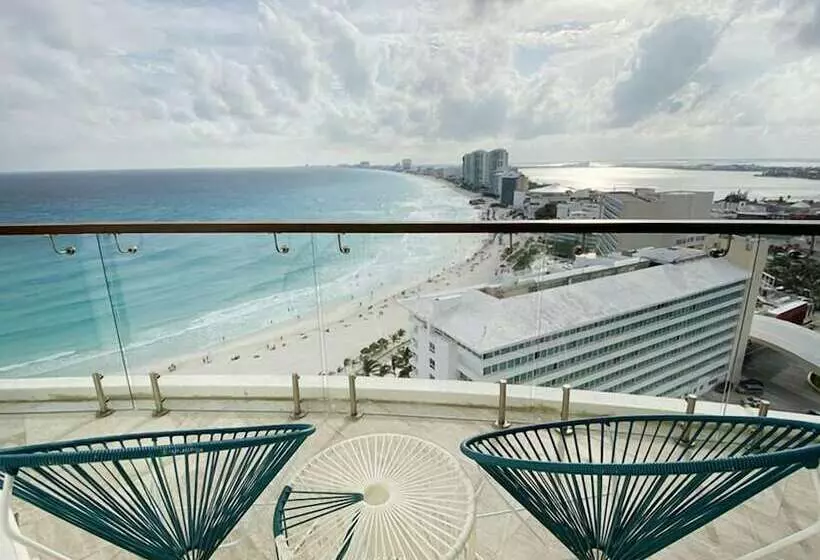 سوییت با چشم‌انداز دریا, Krystal Grand® Cancún - All Inclusive