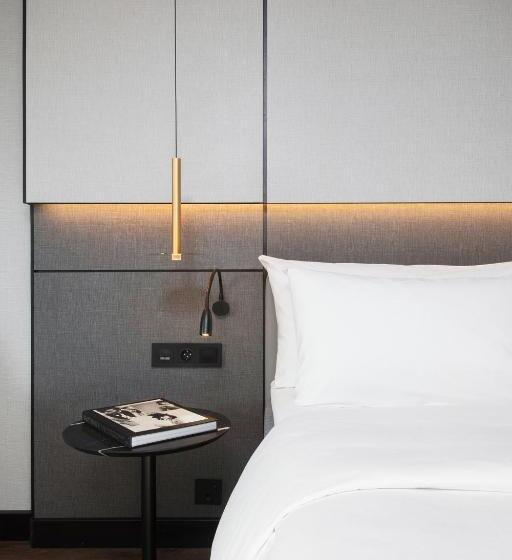 Premium room with view, Radisson Blu Scandinavia Hotel, Oslo