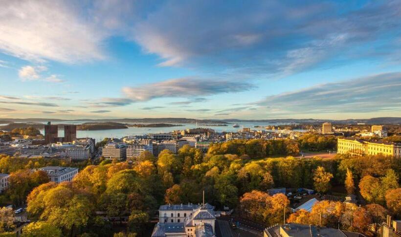 Premium room with view, Radisson Blu Scandinavia Hotel, Oslo